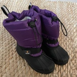 Kids snow boots 2.5